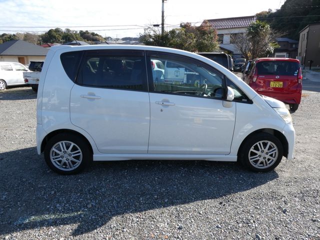 DAIHATSU MOVE CUSTOM 2009