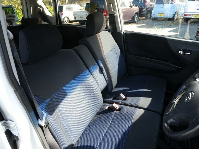 DAIHATSU MOVE CUSTOM 2009