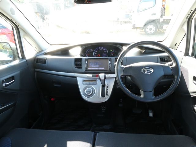 DAIHATSU MOVE CUSTOM 2009