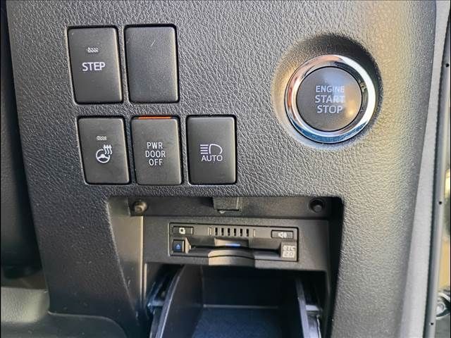 TOYOTA ALPHARD 4WD 2019