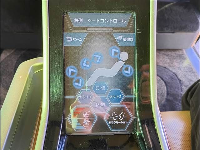 TOYOTA ALPHARD 4WD 2019