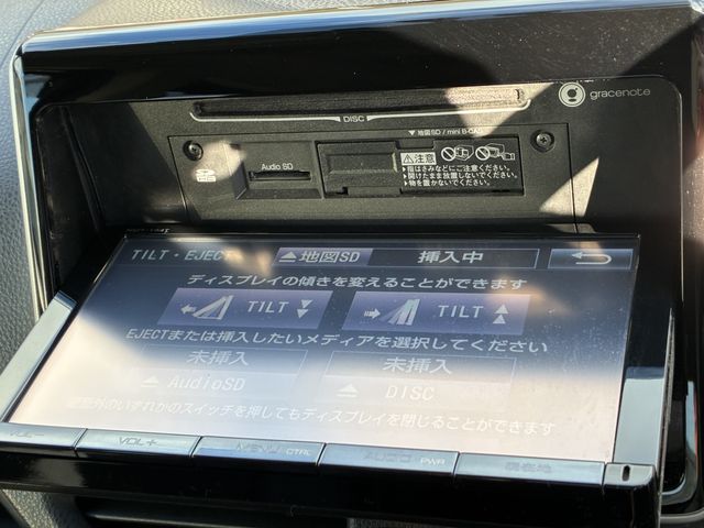 TOYOTA ESQUIRE HYBRID 2015