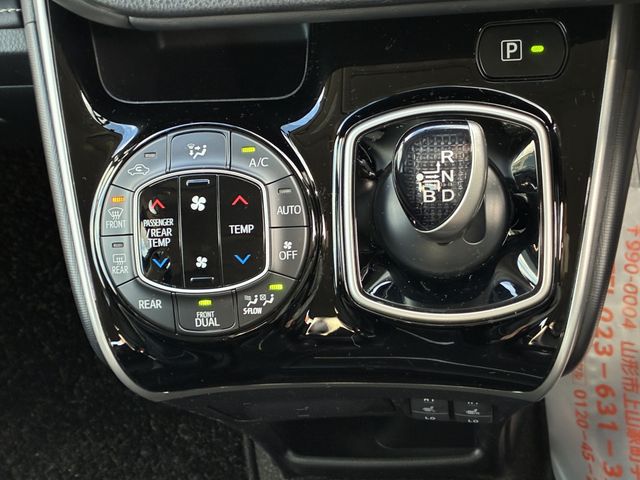 TOYOTA ESQUIRE HYBRID 2015