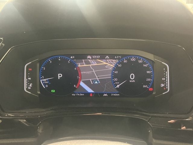 VOLKSWAGEN VOLKSWAGEN GOLF TOURAN 2025