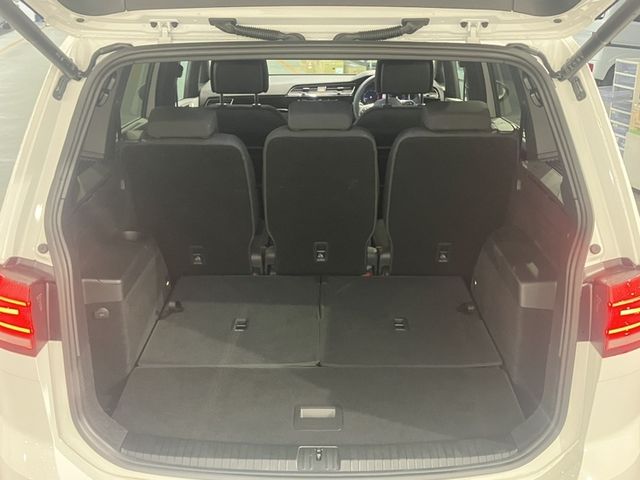 VOLKSWAGEN VOLKSWAGEN GOLF TOURAN 2025