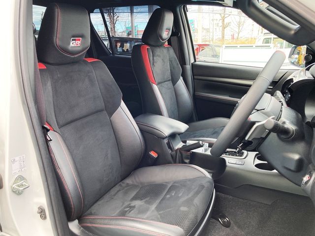 TOYOTA HILUX 4WD 2023