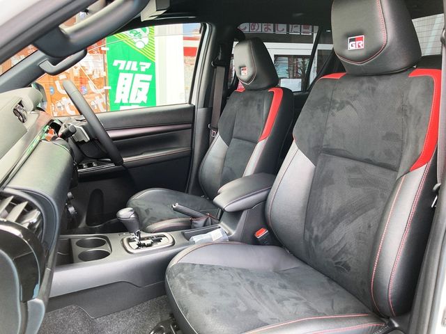 TOYOTA HILUX 4WD 2023