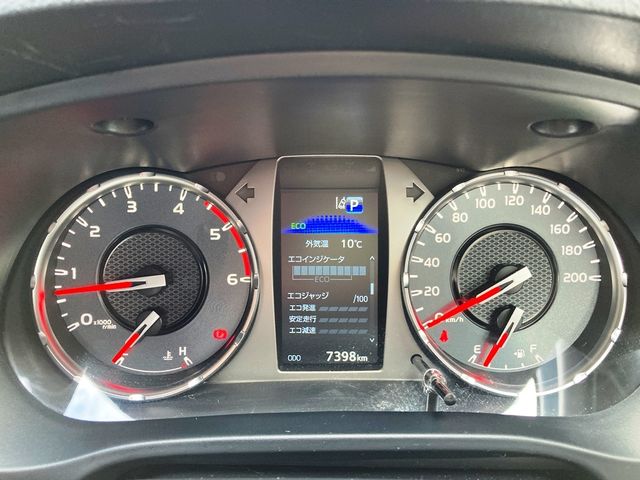 TOYOTA HILUX 4WD 2023