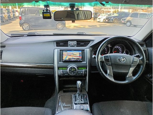 TOYOTA MARK X 2015
