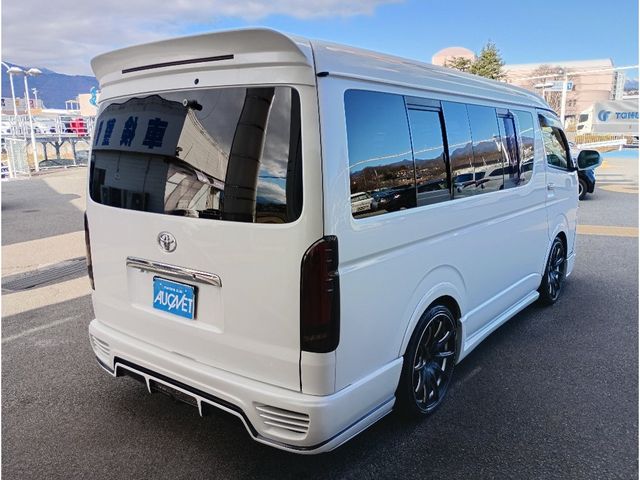 TOYOTA HIACE wagon 4WD 2012