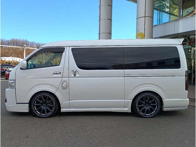 TOYOTA HIACE wagon 4WD 2012