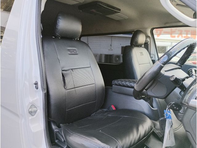 TOYOTA HIACE wagon 4WD 2012