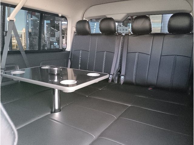 TOYOTA HIACE wagon 4WD 2012