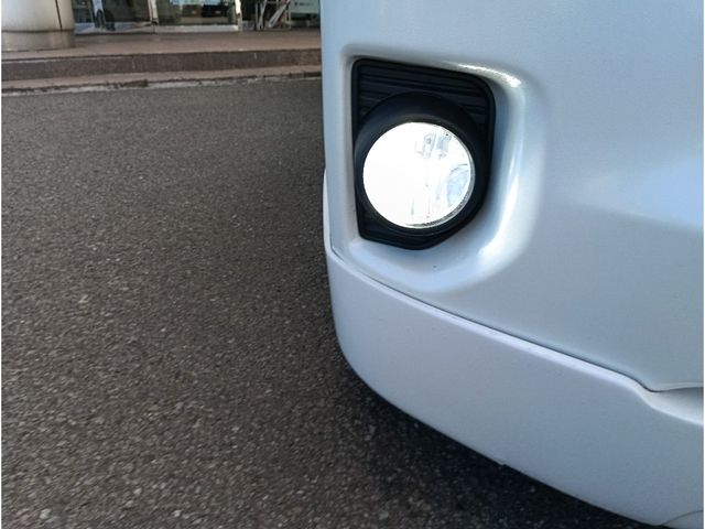 TOYOTA HIACE wagon 4WD 2012