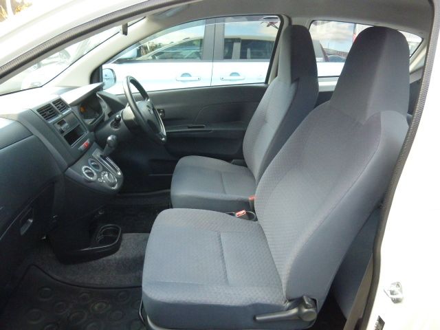DAIHATSU MIRA van 2013