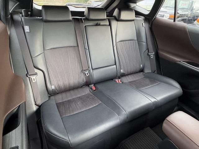 TOYOTA HARRIER HYBRID 2021