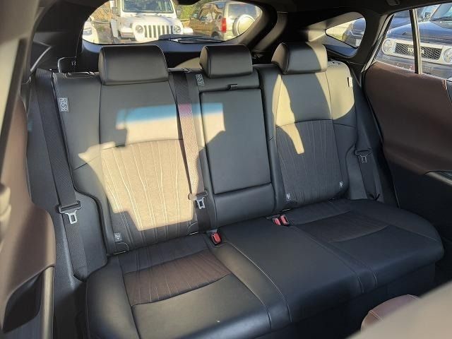 TOYOTA HARRIER HYBRID 2020