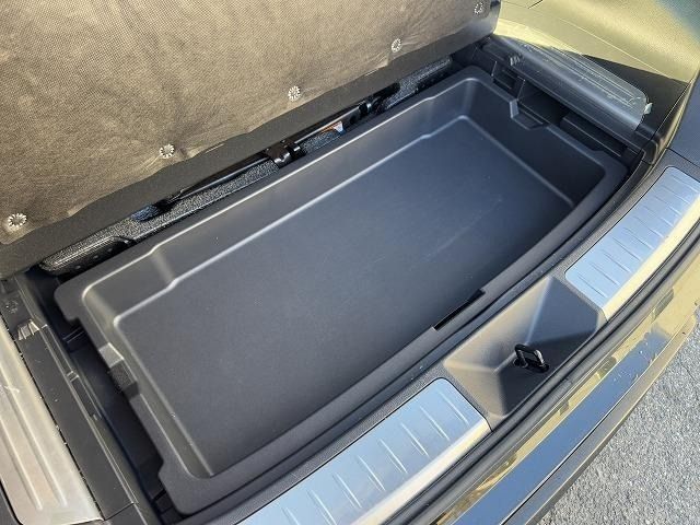 TOYOTA HARRIER HYBRID 2020