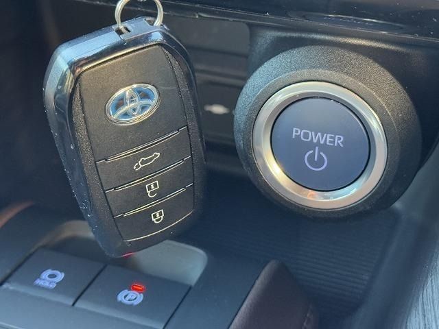 TOYOTA HARRIER HYBRID 2020