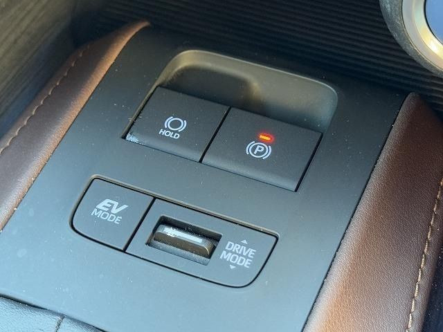 TOYOTA HARRIER HYBRID 2020