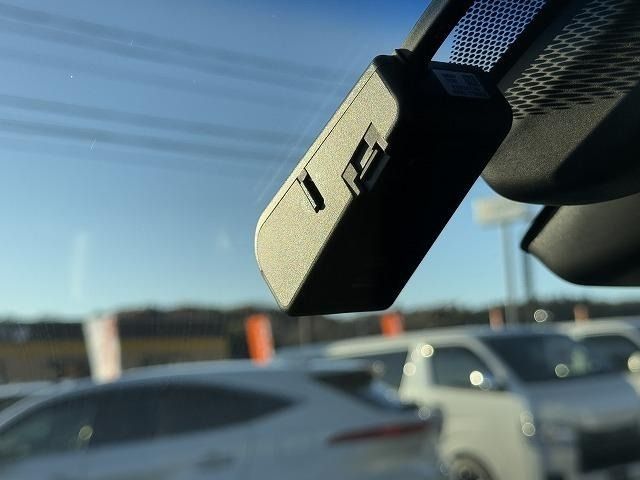 TOYOTA HARRIER HYBRID 2020