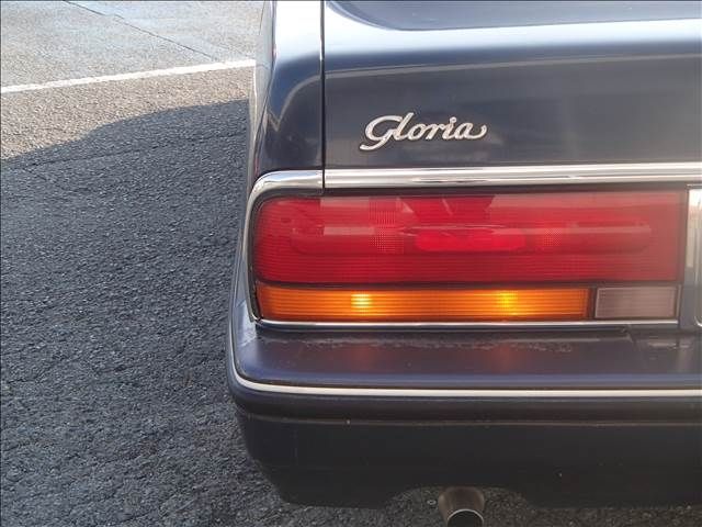 NISSAN GLORIA sedan 1994