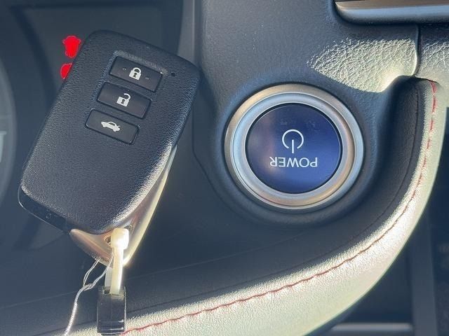 TOYOTA LEXUS RC300h 2015