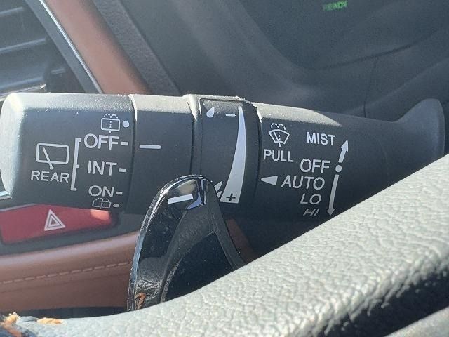 HONDA VEZEL HYBRID 2014