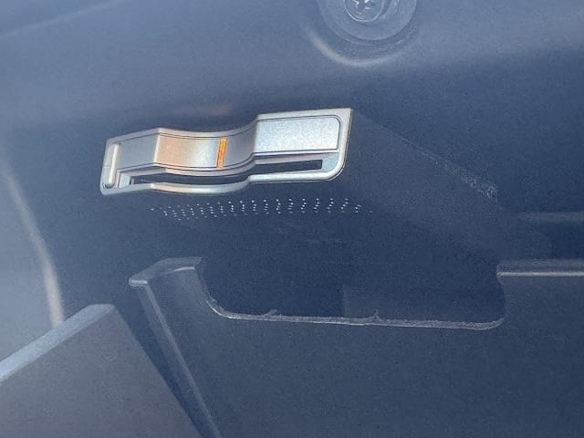 HONDA VEZEL HYBRID 2014