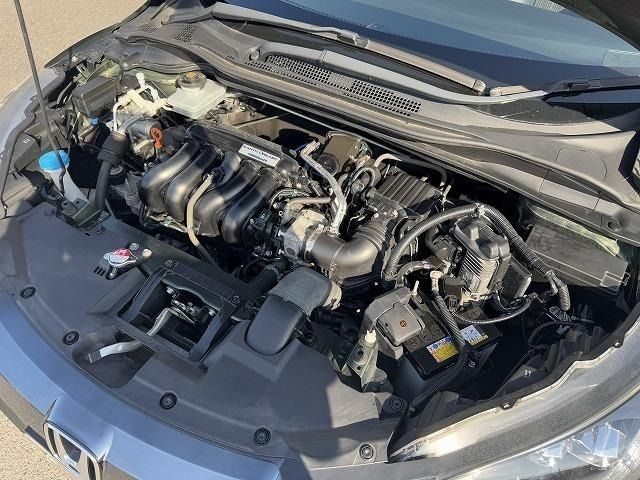 HONDA VEZEL HYBRID 2014