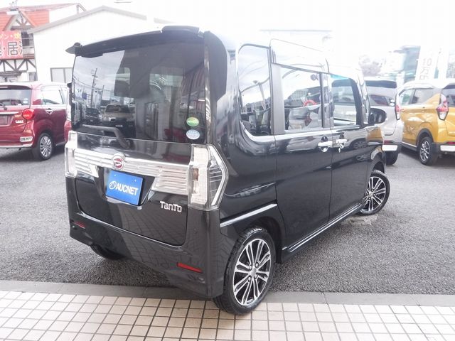 DAIHATSU TANTO CUSTOM 2018