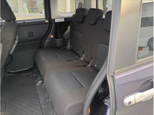 TOYOTA ROOMY 4WD 2024