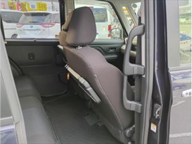 TOYOTA ROOMY 4WD 2024