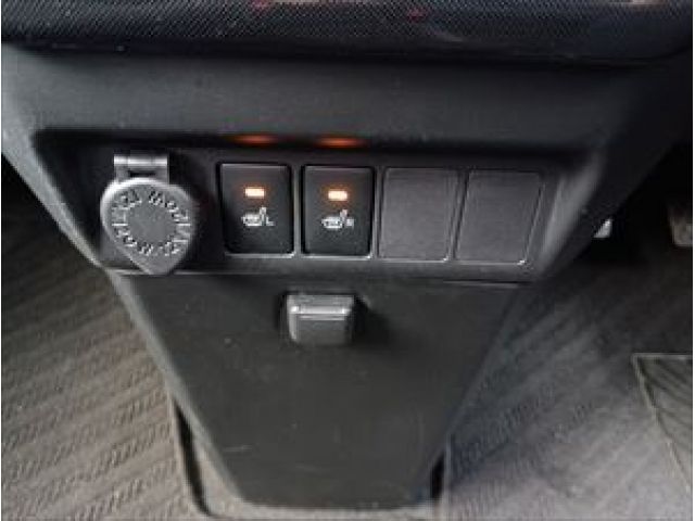 TOYOTA ROOMY 4WD 2024