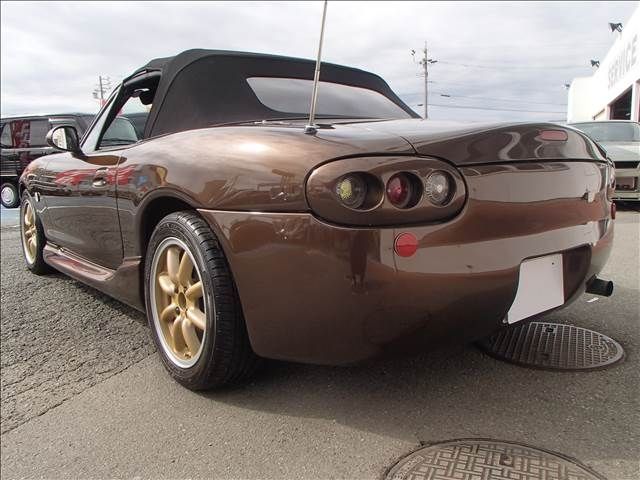 MAZDA ROADSTER 2002