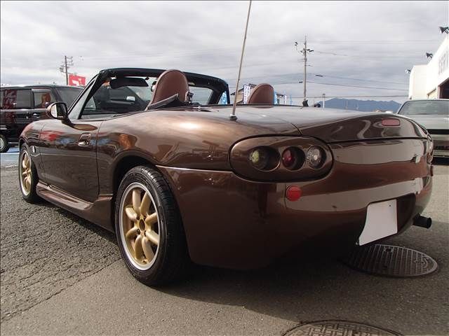 MAZDA ROADSTER 2002