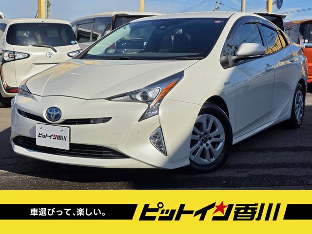 TOYOTA PRIUS 2018