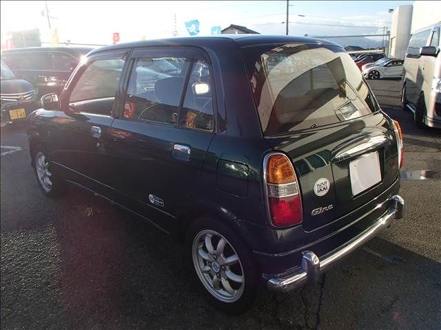 DAIHATSU MIRA GINO 2002