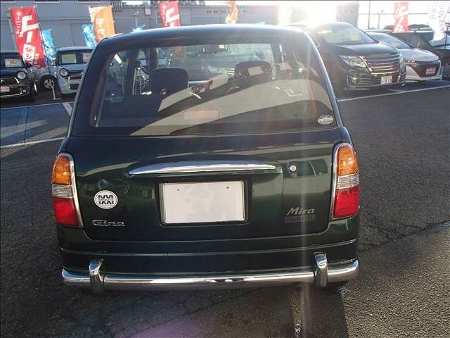 DAIHATSU MIRA GINO 2002
