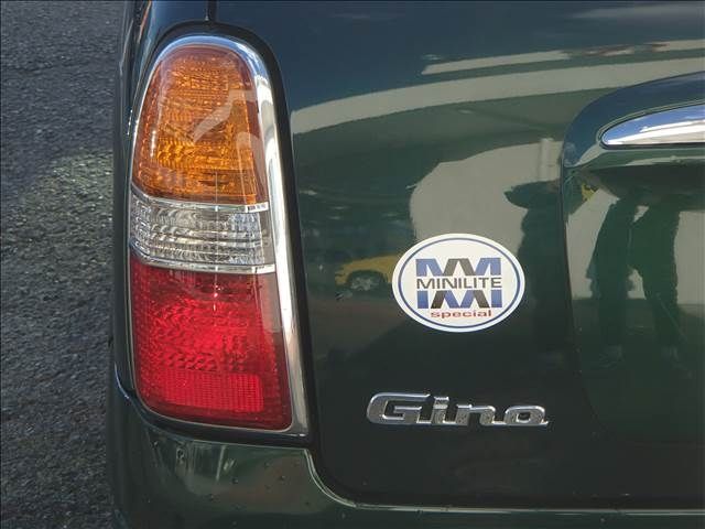 DAIHATSU MIRA GINO 2002