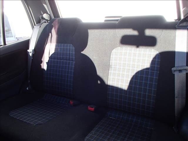 DAIHATSU MIRA GINO 2002