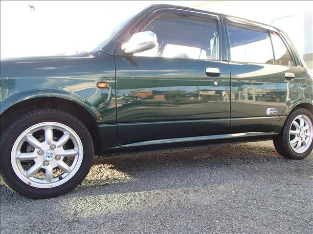 DAIHATSU MIRA GINO 2002