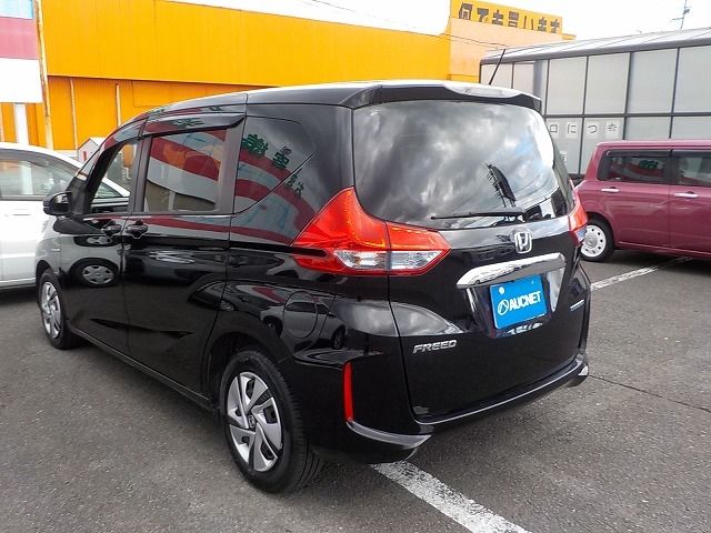 HONDA FREED HYBRID 2018