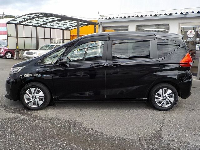 HONDA FREED HYBRID 2018