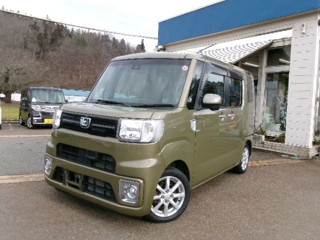 DAIHATSU WAKE 4WD 2016