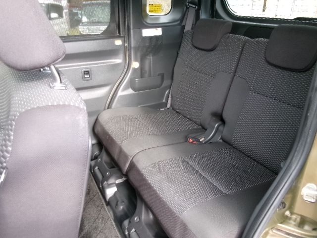 DAIHATSU WAKE 4WD 2016