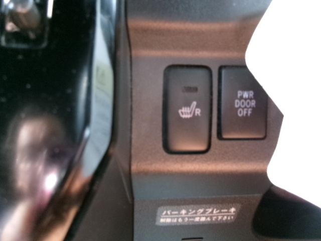 DAIHATSU WAKE 4WD 2016