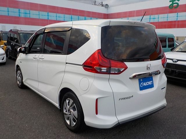 HONDA FREED plus HYBRID 2017
