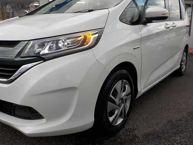 HONDA FREED plus HYBRID 2017