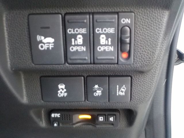 HONDA FREED plus HYBRID 2017